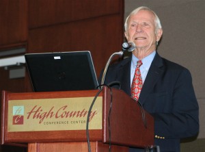 Following his presentation, Dr. Lattie Coor, chairman and CEO of the Phoenix-based Center for the Future of Arizona, spoke with AmigosNAZ about the role of the Latino community in the state’s economic and social development.