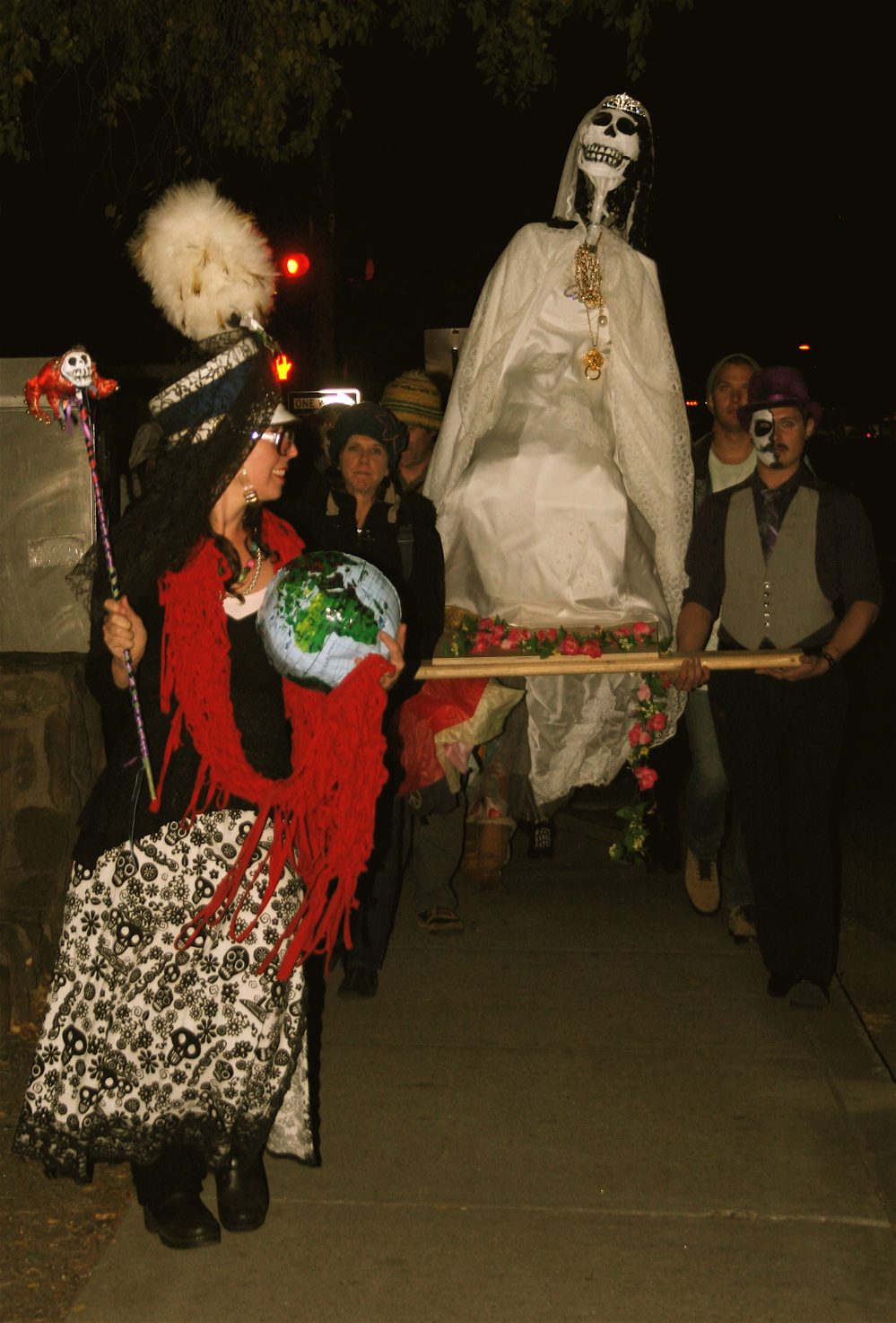 11-02-15 Muertos Procession-015