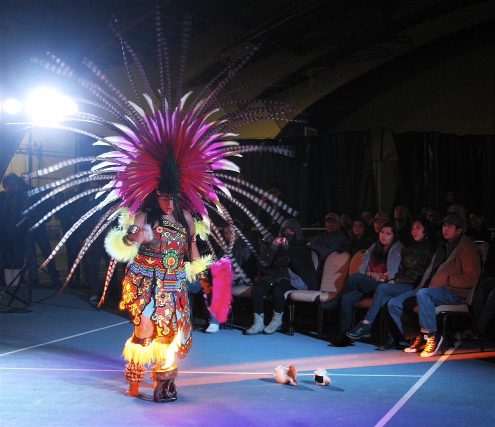 11-07-15 Aztec dancers01