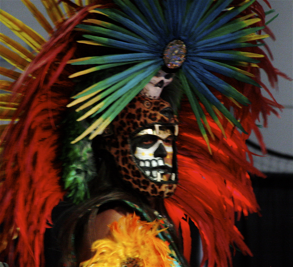 11-07-15 Aztec dancers014