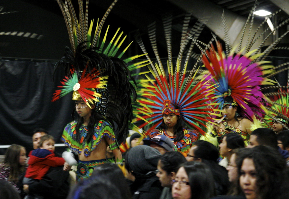 11-07-15 Aztec dancers05